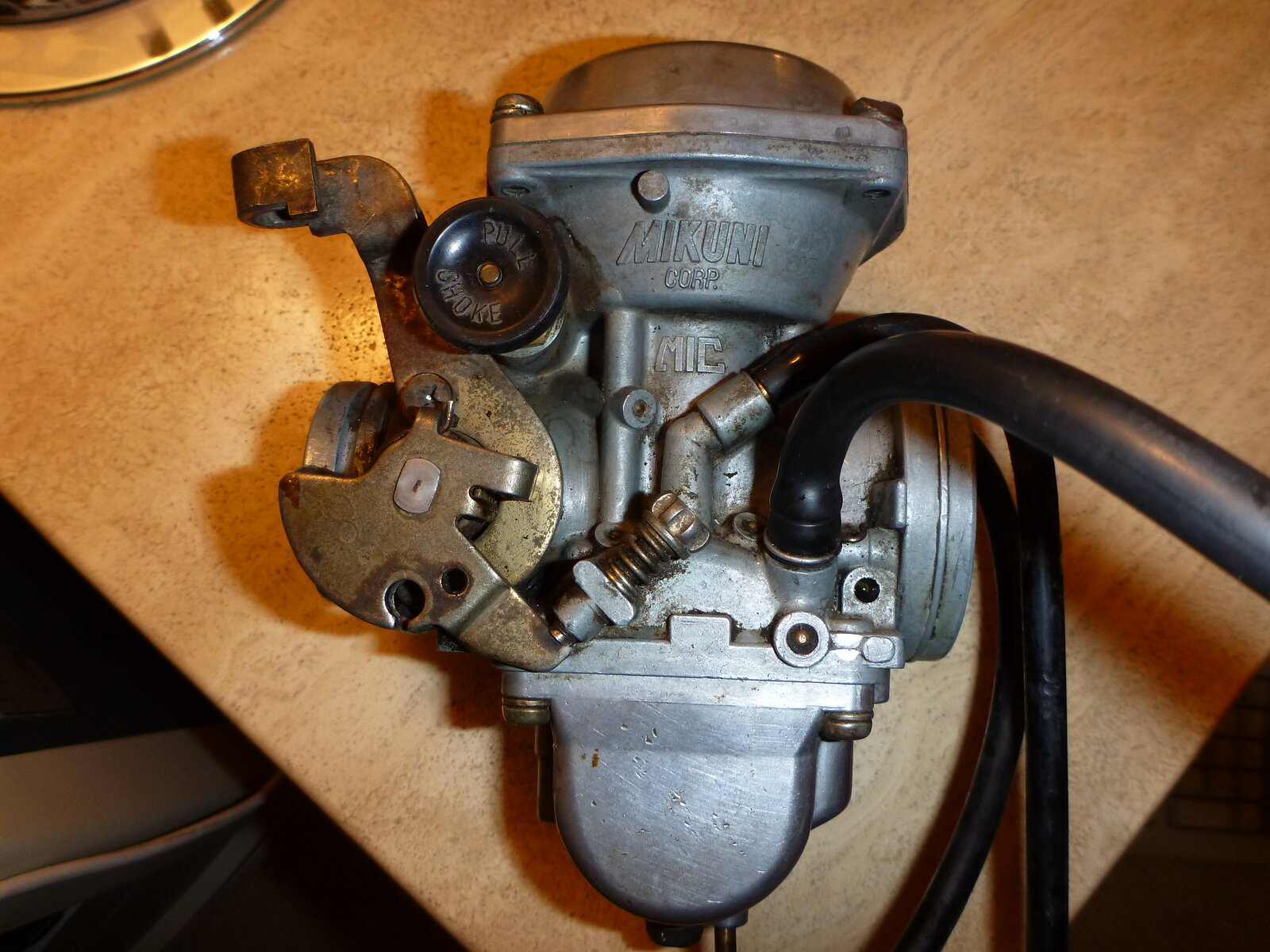 Throttle Body (Fuel Injection) vs Carburetor: How Each Works, and Which Is Actually Better